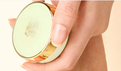 Challans de Paris Petit Cushion de Lunar Excellence: Beyond Wear Perfecting Cushion SPF 40 PA++