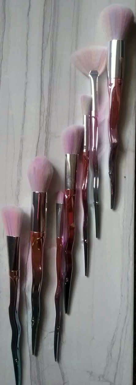 7 piece Gradient Flower Professional Makeup Brush Set